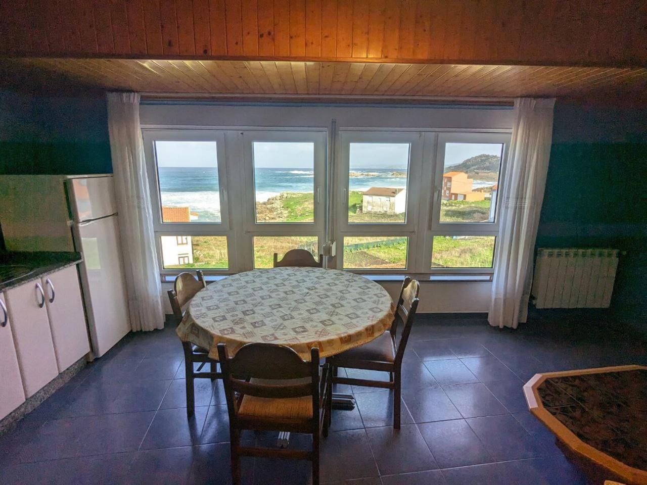 Vivienda Turistica Vacacional Maricarmen Hotell Arou Exteriör bild
