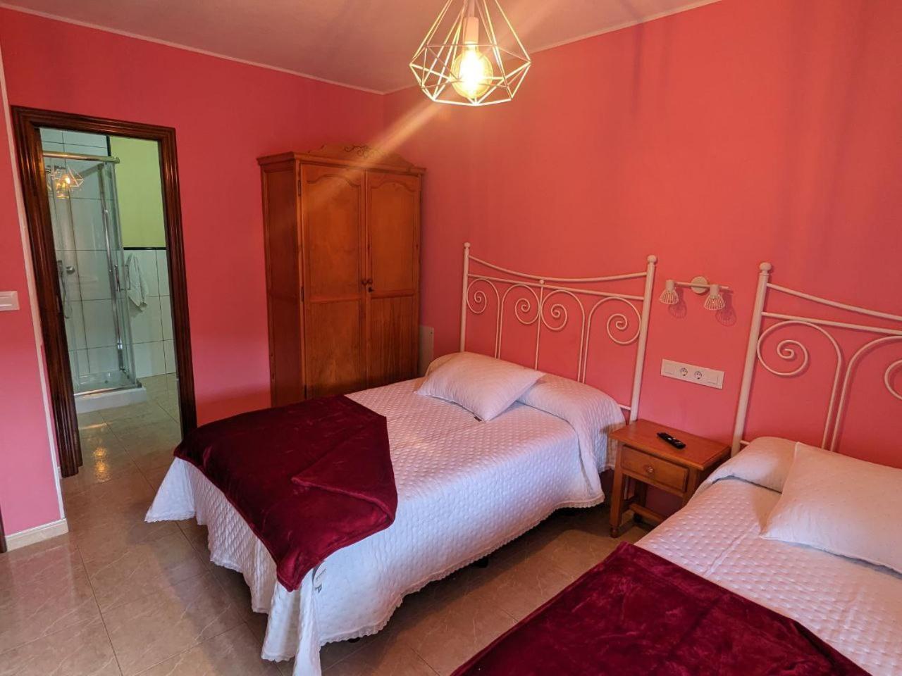 Vivienda Turistica Vacacional Maricarmen Hotell Arou Exteriör bild