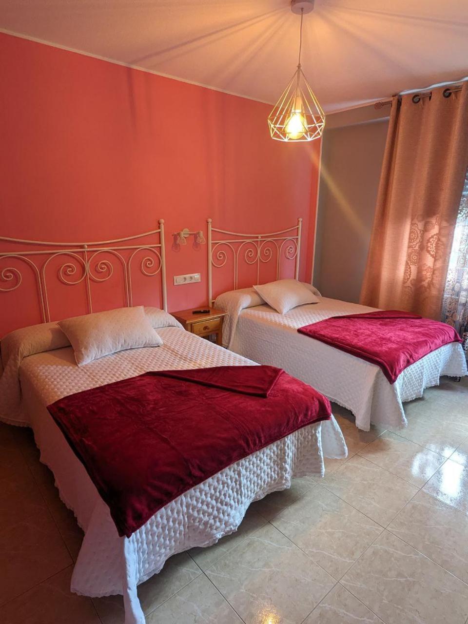 Vivienda Turistica Vacacional Maricarmen Hotell Arou Exteriör bild